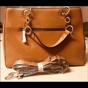 Hand bag